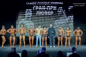 CLASSIC  PHYSIQUE юниоры